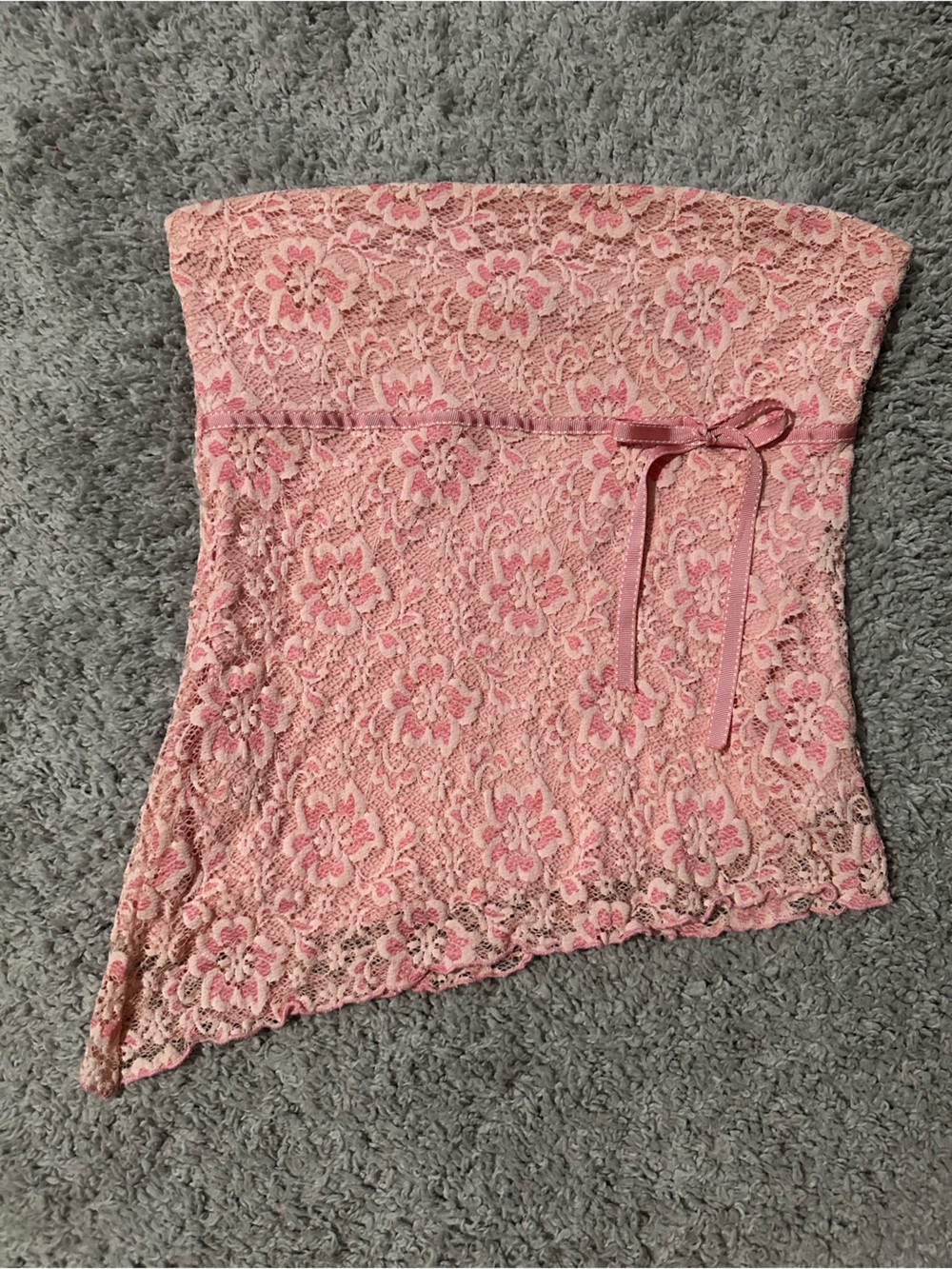 Y2K Vintage Vanity Pink Lace Strapless Top with Ribbon Detail